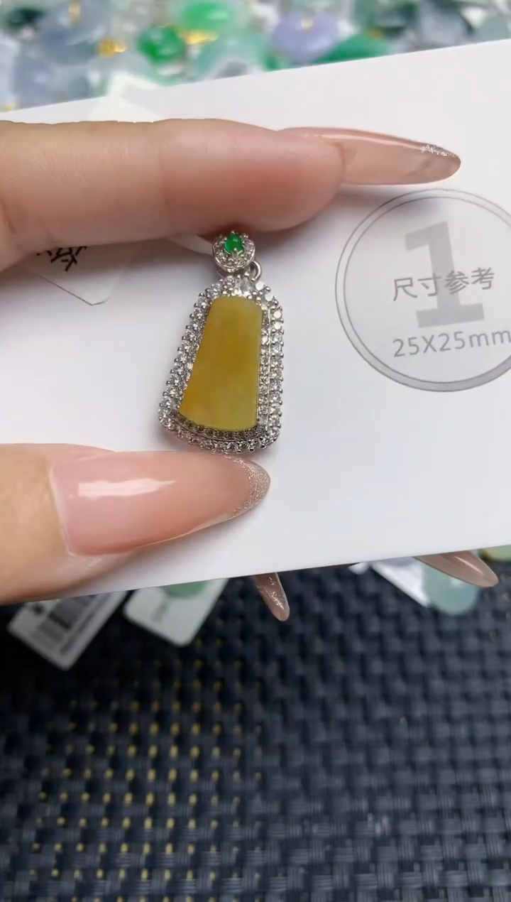 颈饰未镶嵌翡翠天然缅甸A货翡翠百元以上9元证书费自理