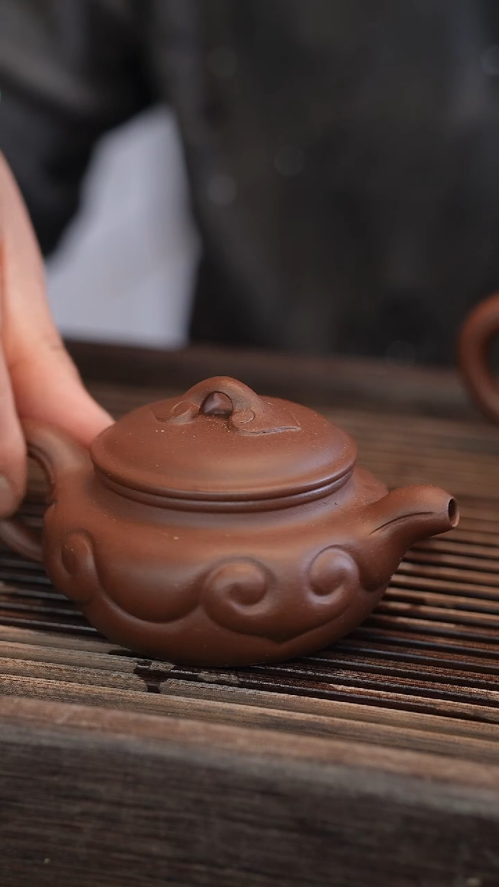 茶壶紫砂如意仿古 变色龙 半手工 180cc