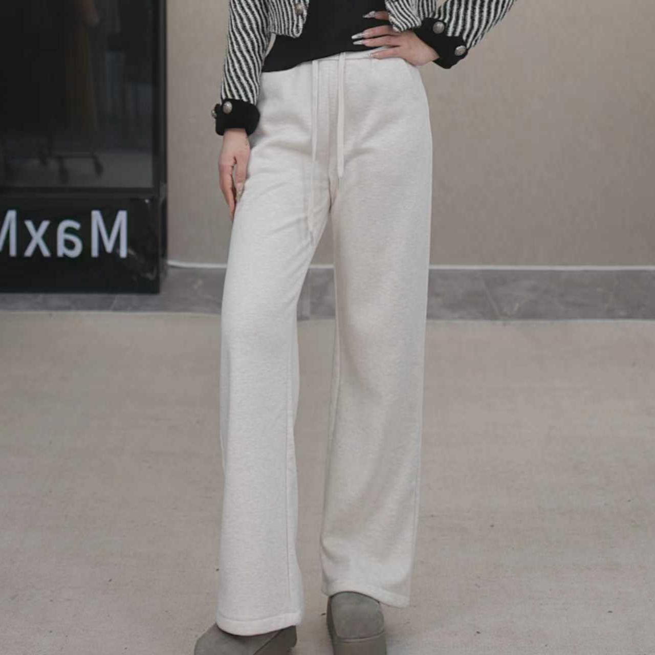 休闲裤秋冬加厚宽松休闲百搭纯黑阔腿裤阔腿裤拼接