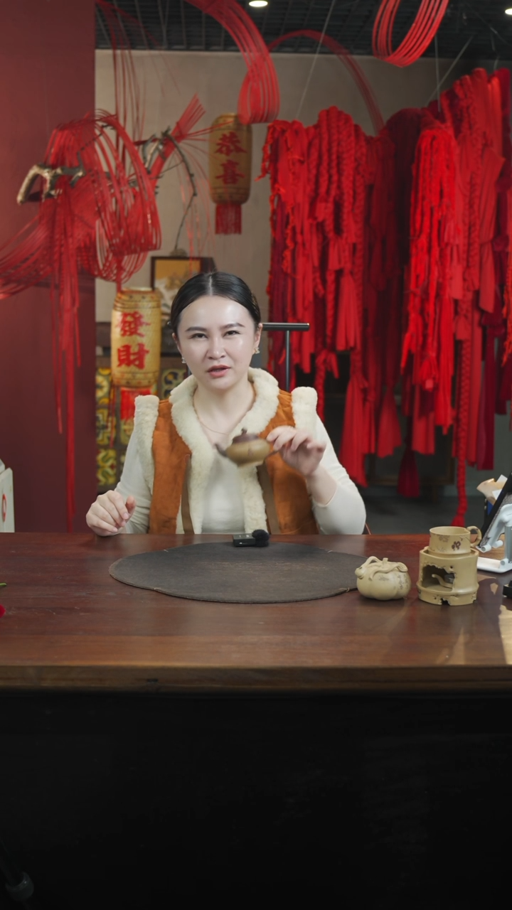 【闪购商品】紫砂茶叶罐黄金段笑樱壶