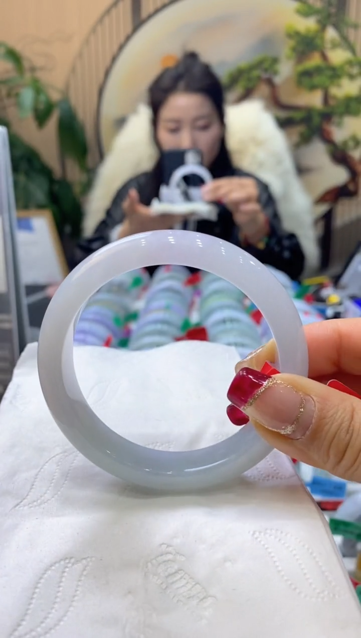 【闪购商品】翡翠手镯未镶嵌99913058