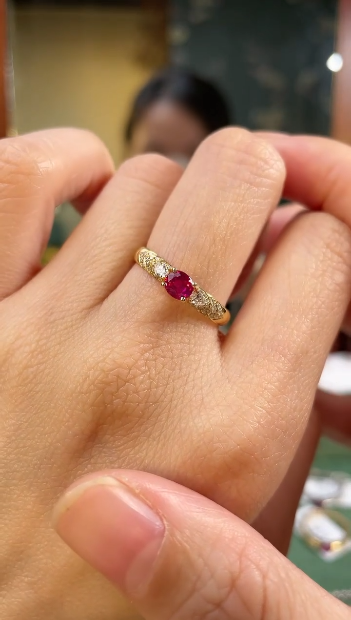 【闪购商品】红宝石戒指18K金镶嵌主石：0.53ct