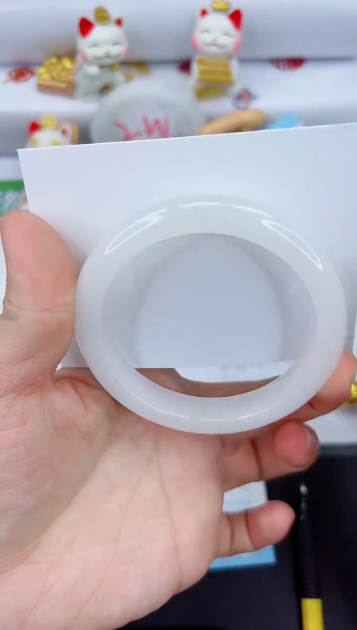 【闪购商品】石英质玉手镯未镶嵌3266-60.5