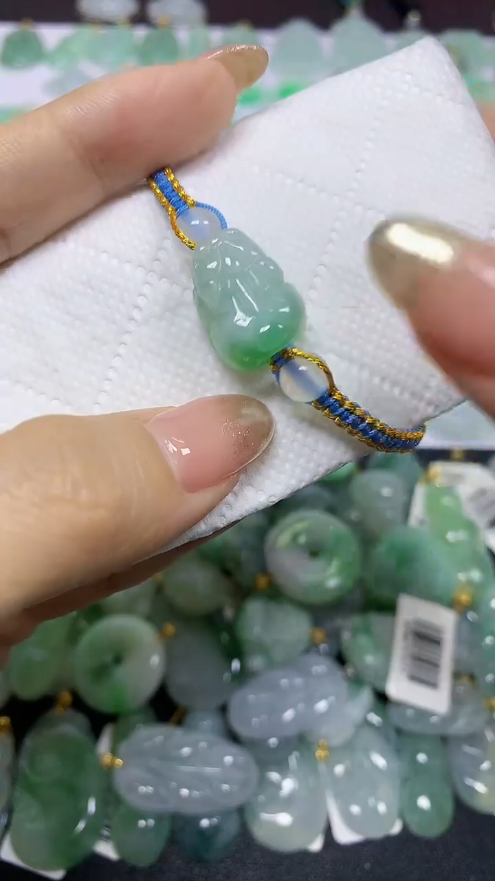 颈饰未镶嵌翡翠天然翡翠A货