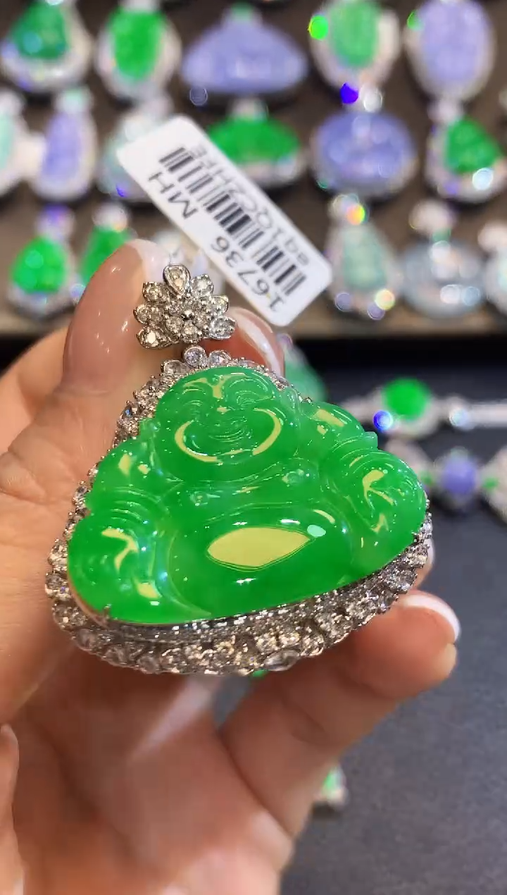 吊坠(不含链)18K金镶嵌翡翠C49