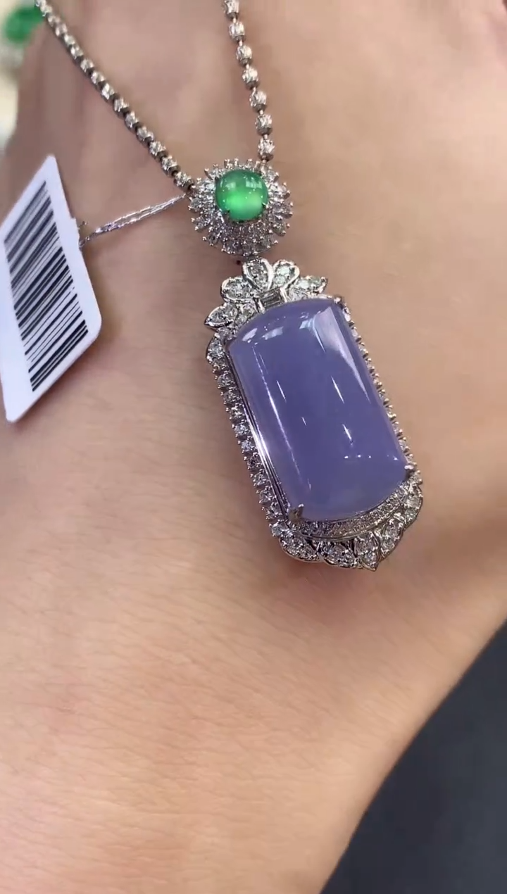 【闪购商品】翡翠吊坠(不含链)18K金镶嵌 C87有色差