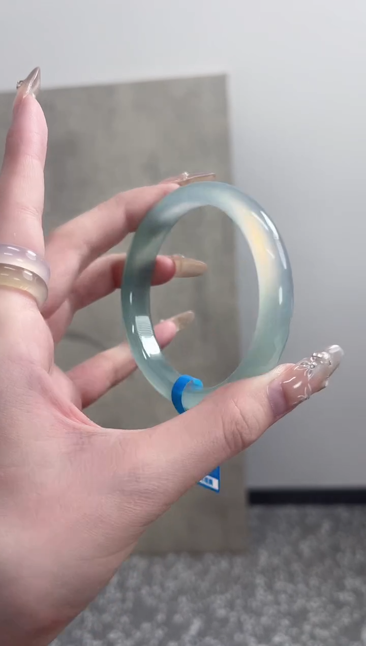 【闪购商品】玛瑙/玉髓手镯未镶嵌59-60圈