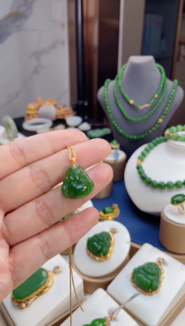 【闪购商品】和田玉吊坠18K金镶嵌小佛公