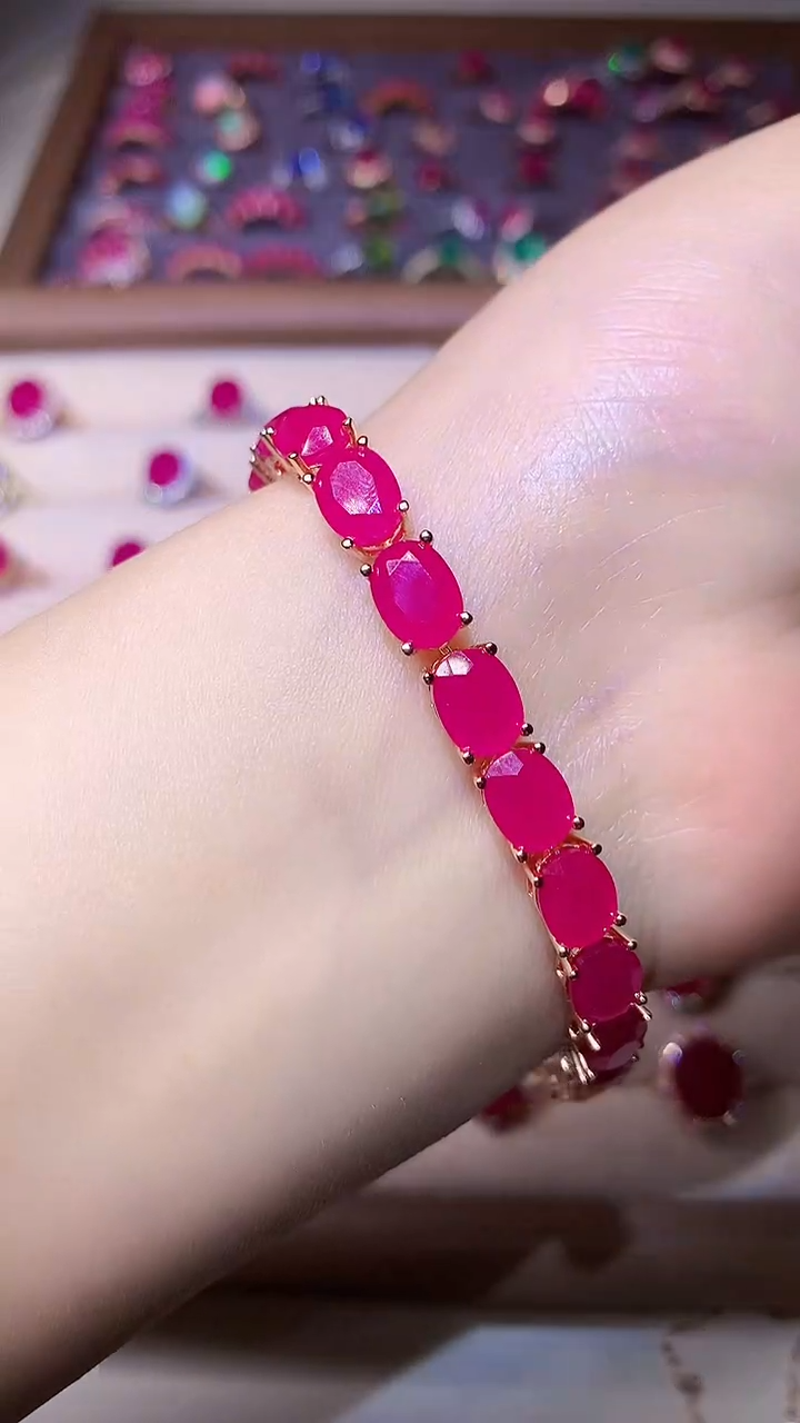 【闪购商品】红宝石手链银S925镶嵌000