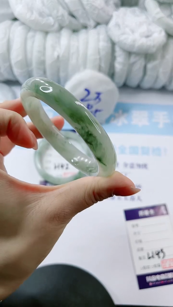 【闪购商品】石英质玉手镯未镶嵌多样性发货L143