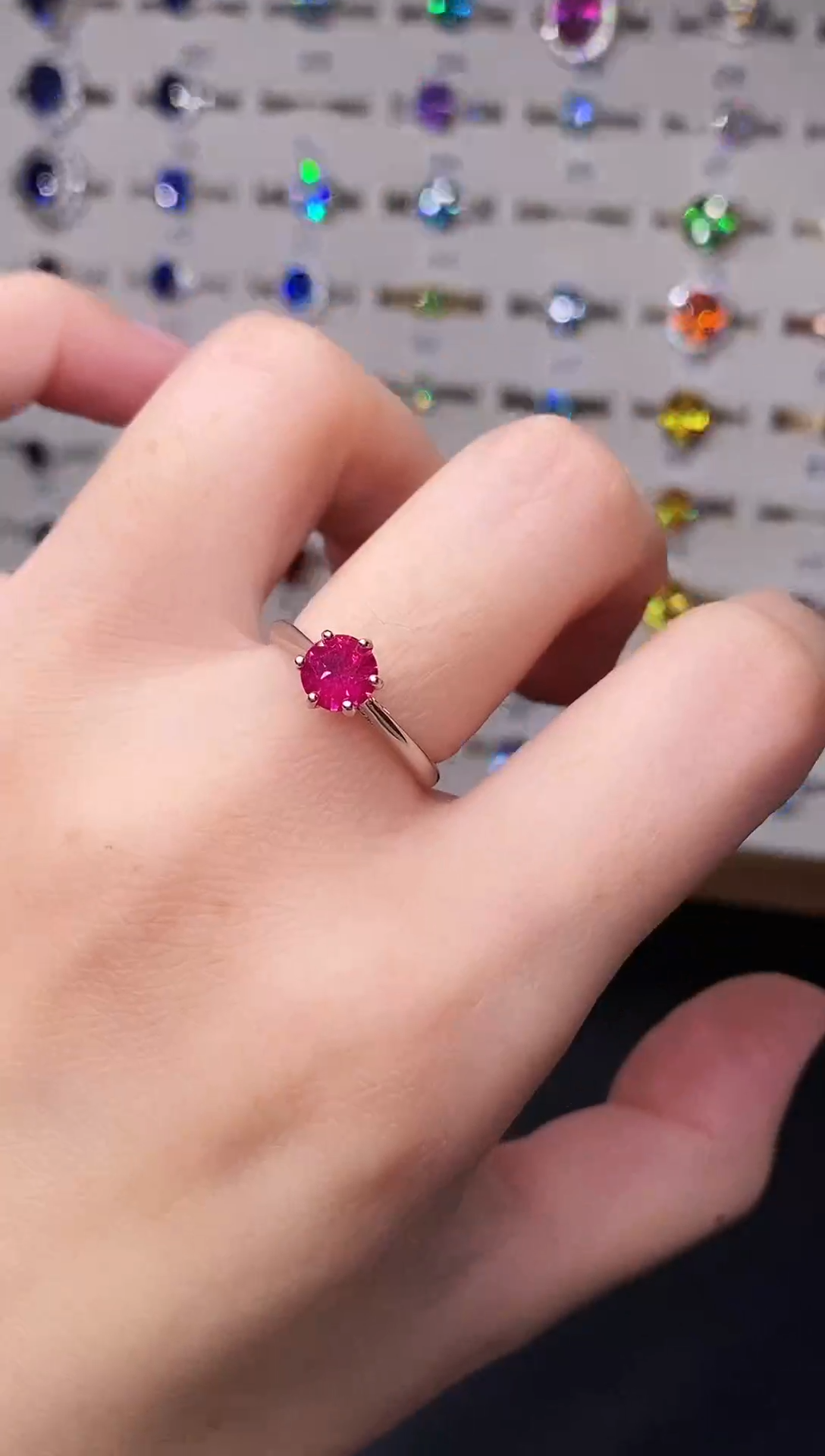 1克拉红宝石（处理）欧美风戒指