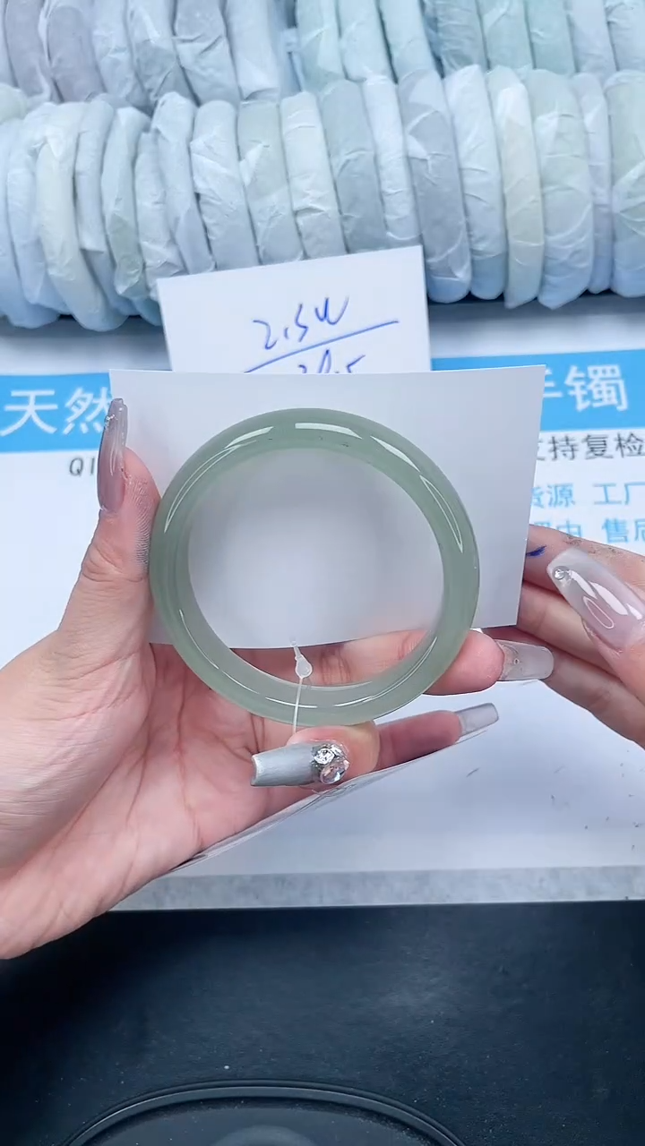 【闪购商品】石英质玉手镯未镶嵌309-57.5