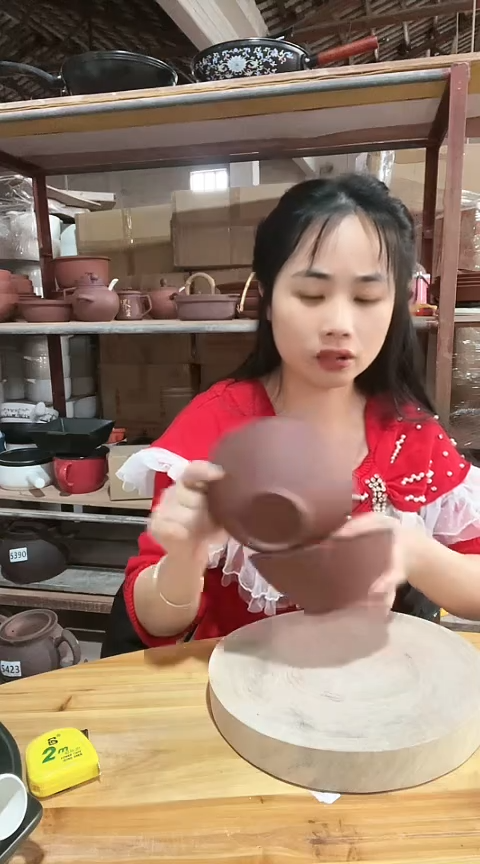 陶明显瑕疵斗笠碗2个不圆色差打磨