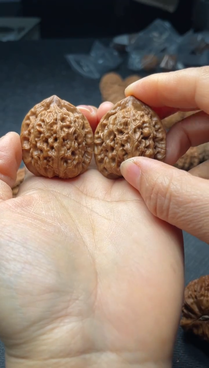 把件文玩核桃w236  蚂蚁王 36尺