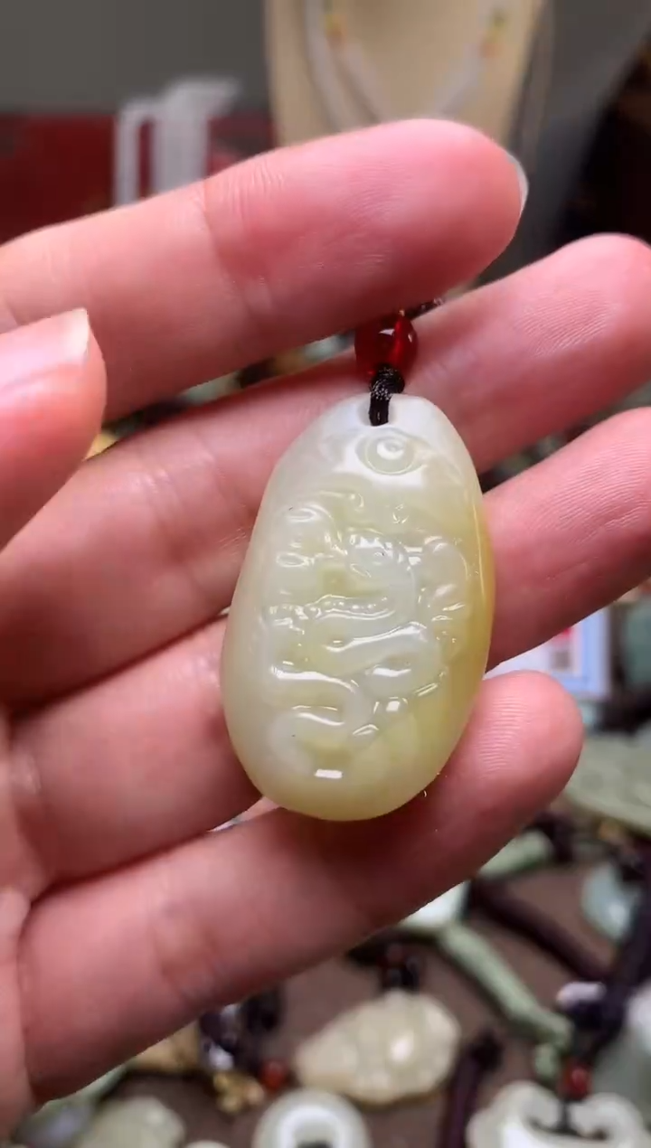 颈饰未镶嵌和田玉新疆料青海料清水和田玉吊坠