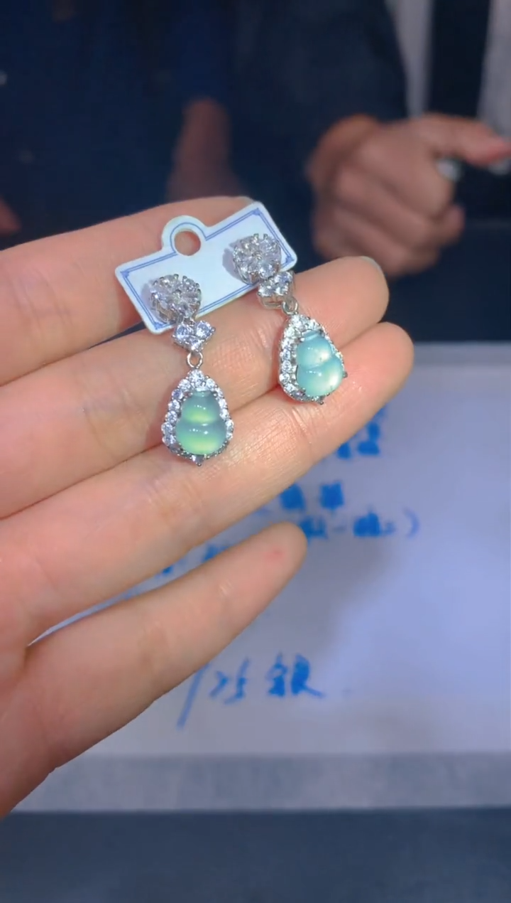 【闪购商品】定制翡翠未镶嵌40制翡翠多样性发其一