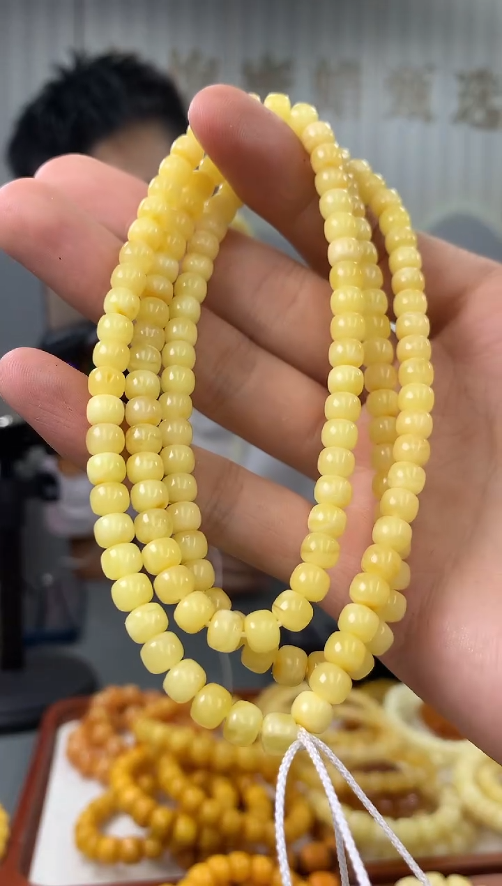 【闪购商品】琥珀裸石未镶嵌链子