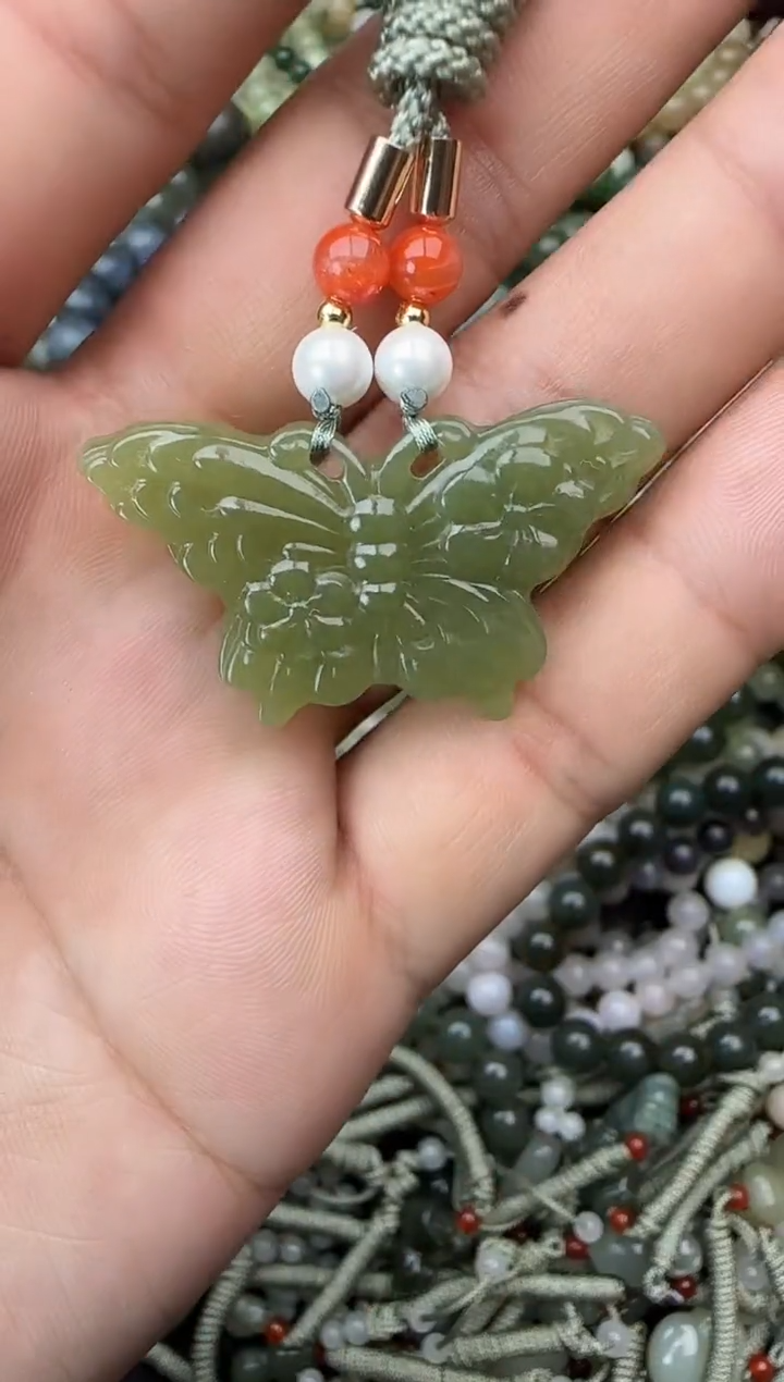 颈饰未镶嵌和田玉拍一发一