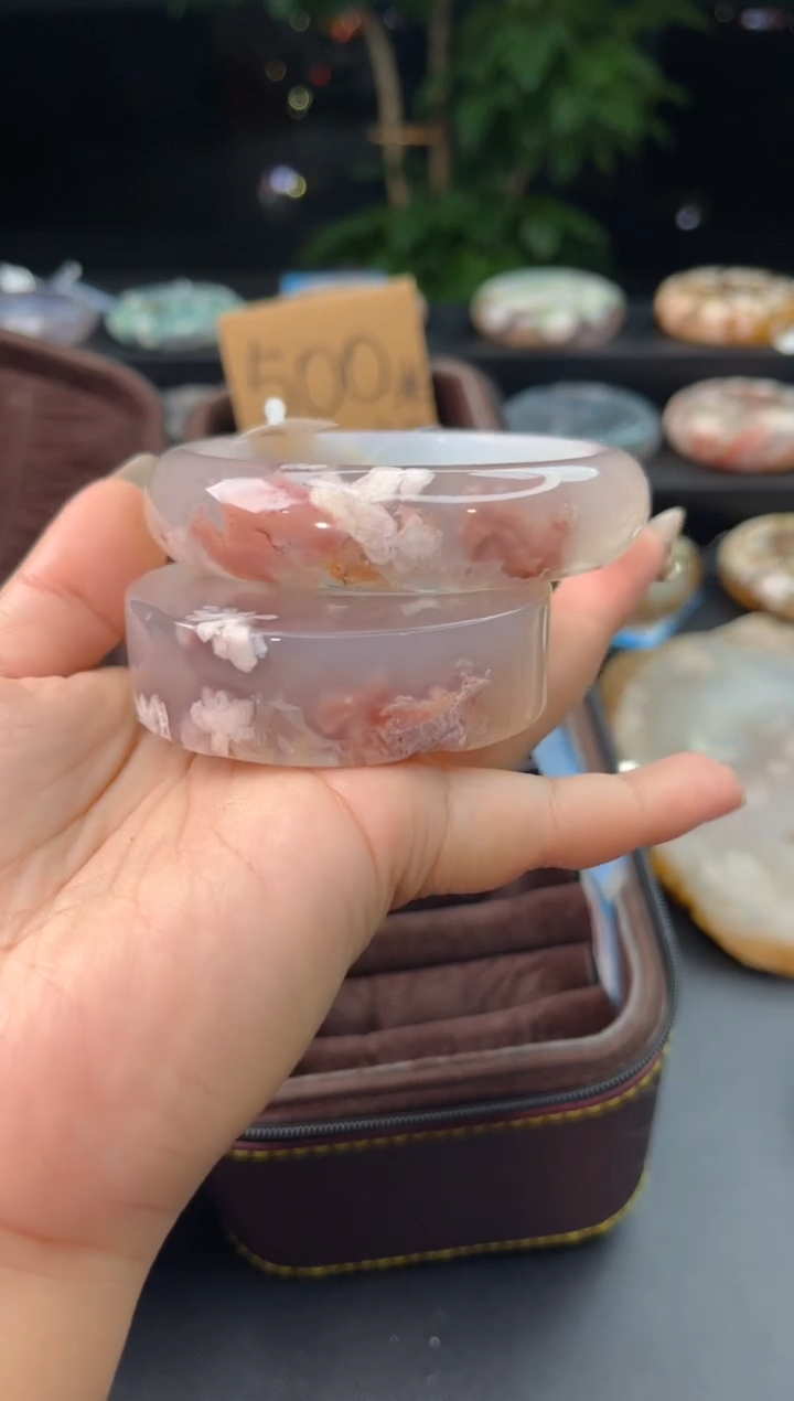 【闪购商品】石英质玉手镯未镶嵌赠送镯心（圈口65