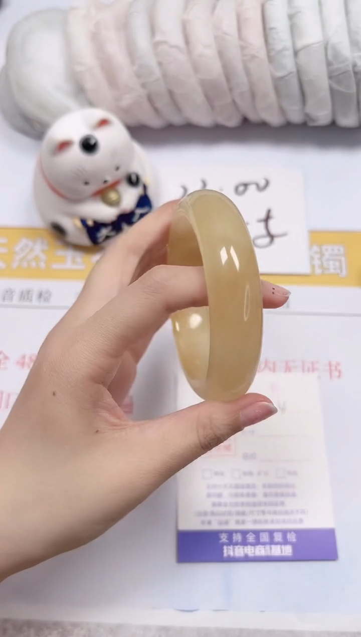 石英质玉手镯未镶嵌a324-56.2