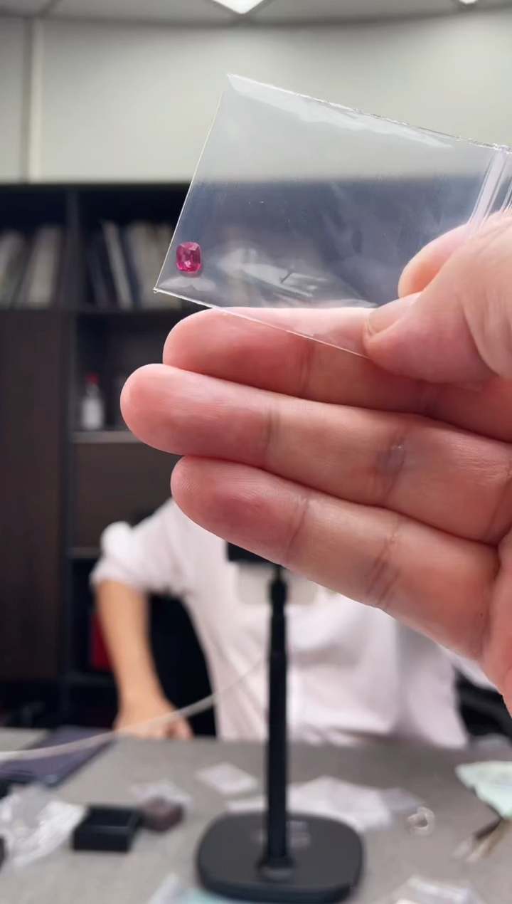 裸石红宝石熙***?无烧方形红宝石