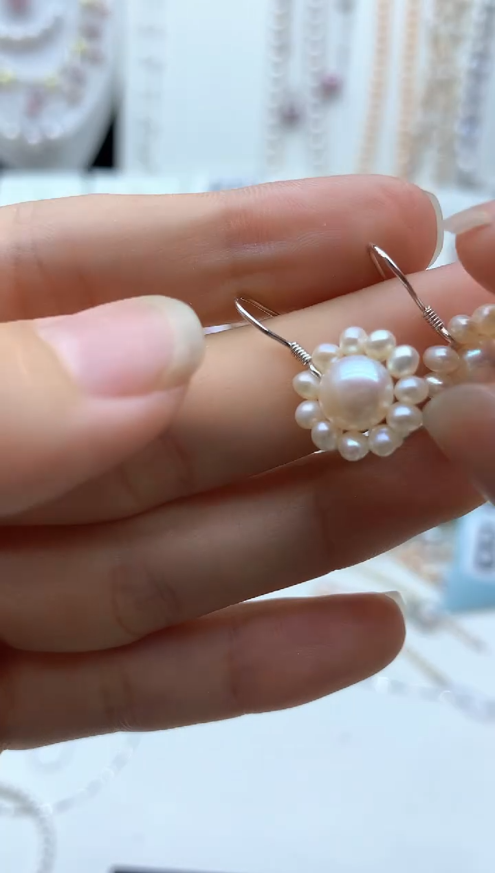 银S925镶嵌淡水珍珠耳饰多样性发其一