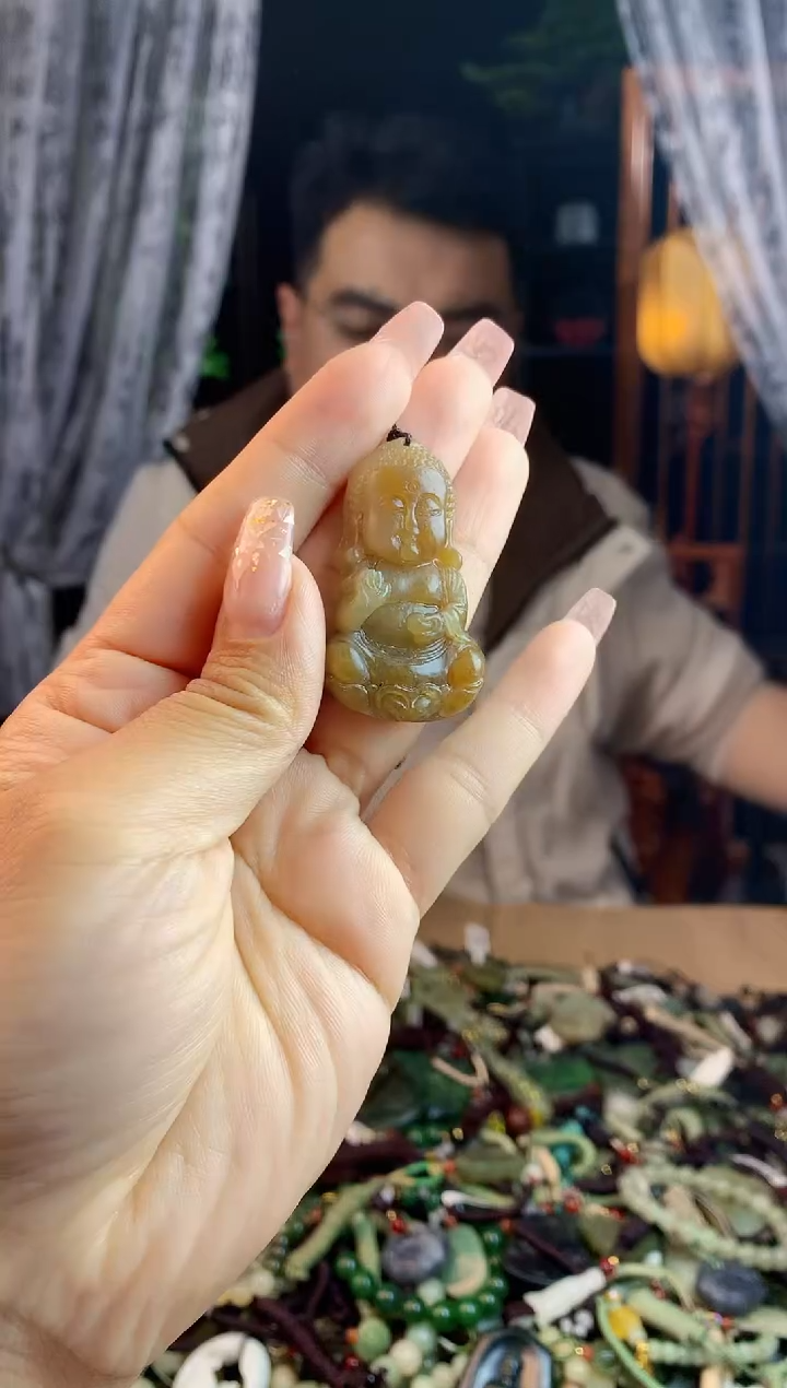 【闪购商品】和田玉挂件未镶嵌多样性发货拍一发一