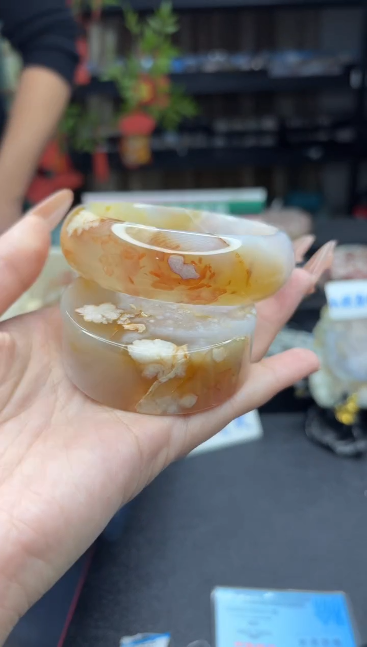 【闪购商品】石英质玉手镯未镶嵌160（64圈赠送镯心）