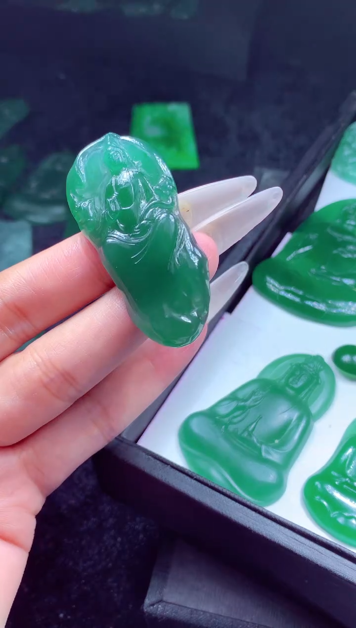 未镶嵌定制翡翠金**味天然翡翠A货 官方基地发货