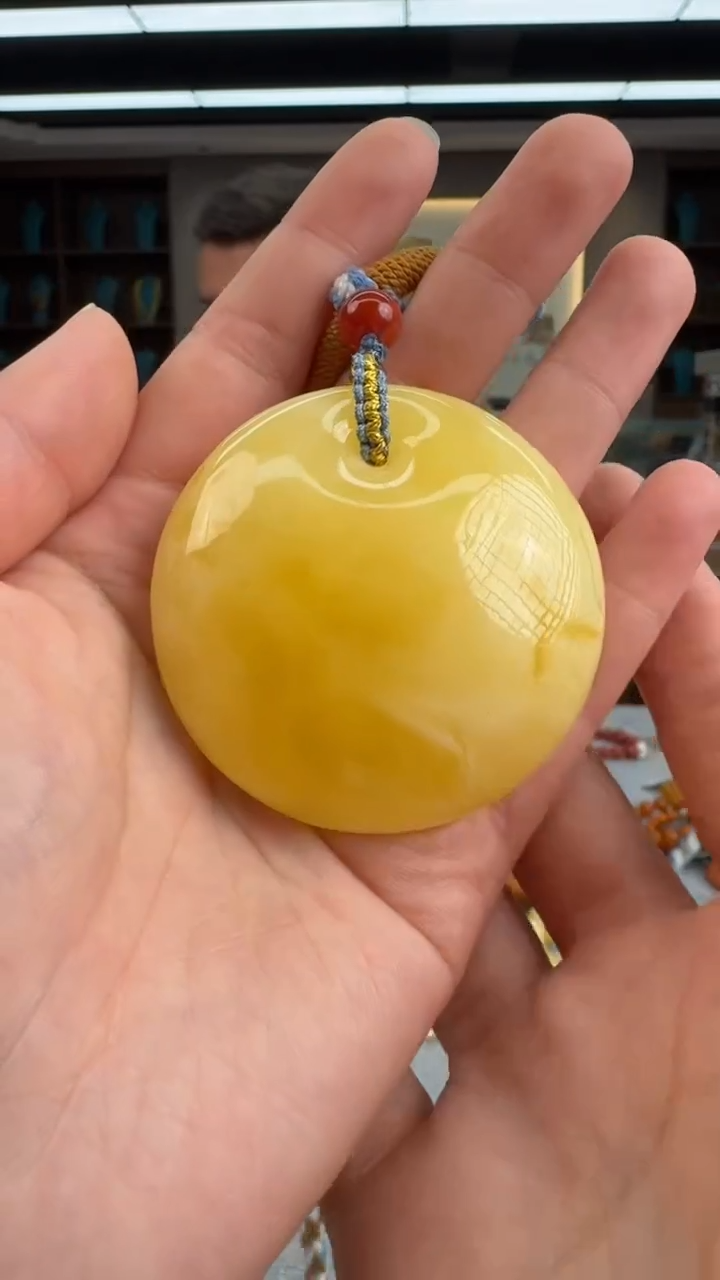 【闪购商品】琥珀颈饰未镶嵌758秒拍号