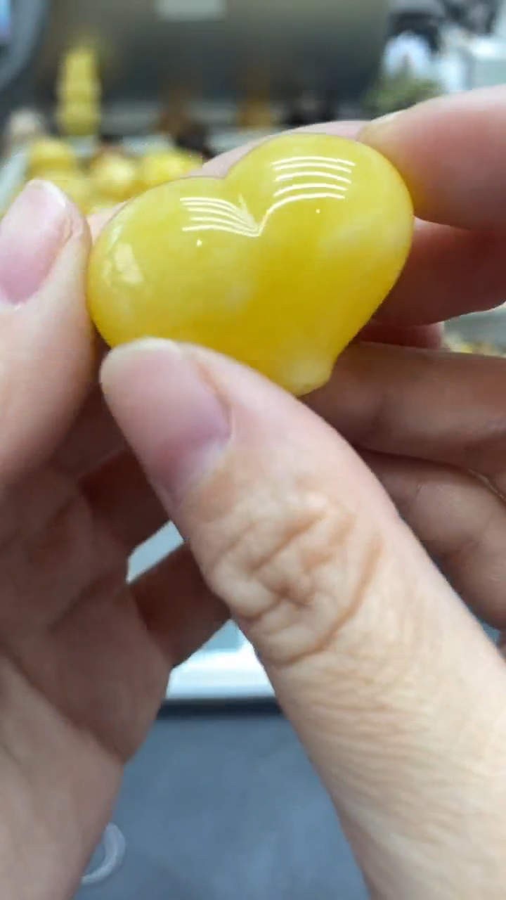 琥珀未镶嵌珠宝奇石1685