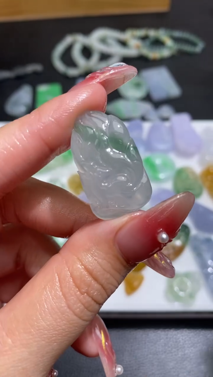 未镶嵌定制翡翠翡翠毛货~