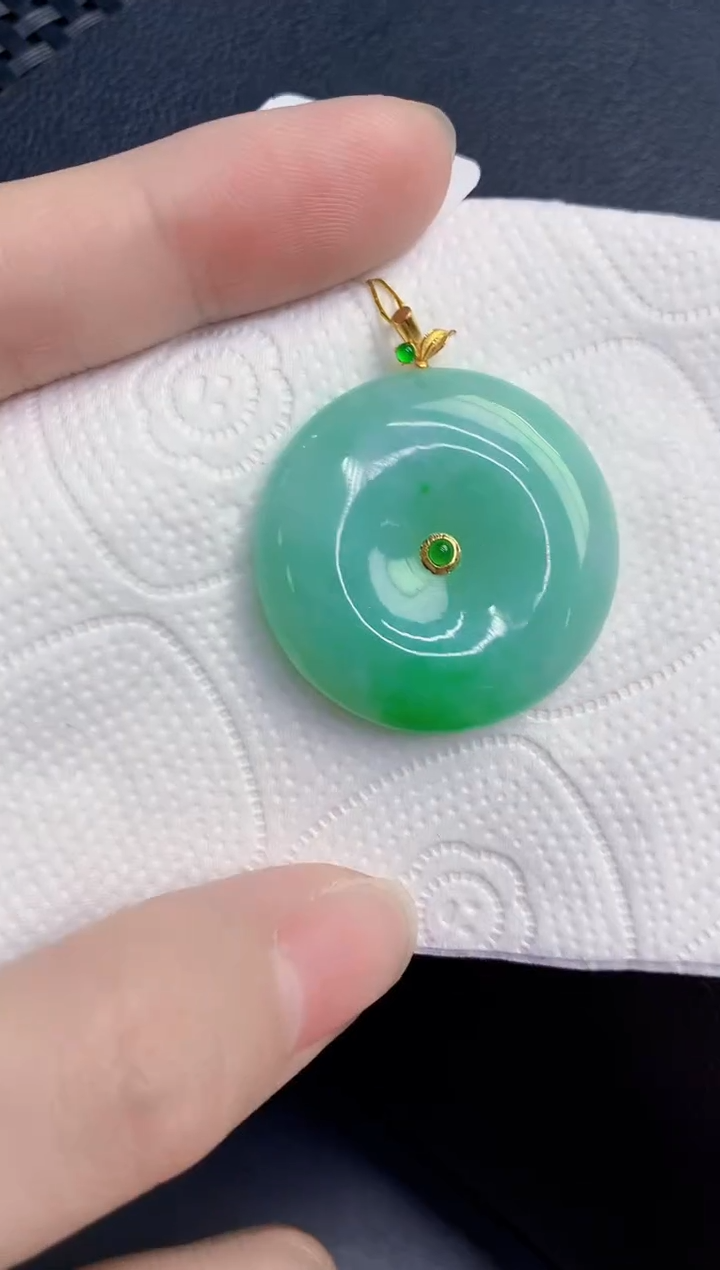 颈饰18K金镶嵌翡翠天然翡翠缅甸A货