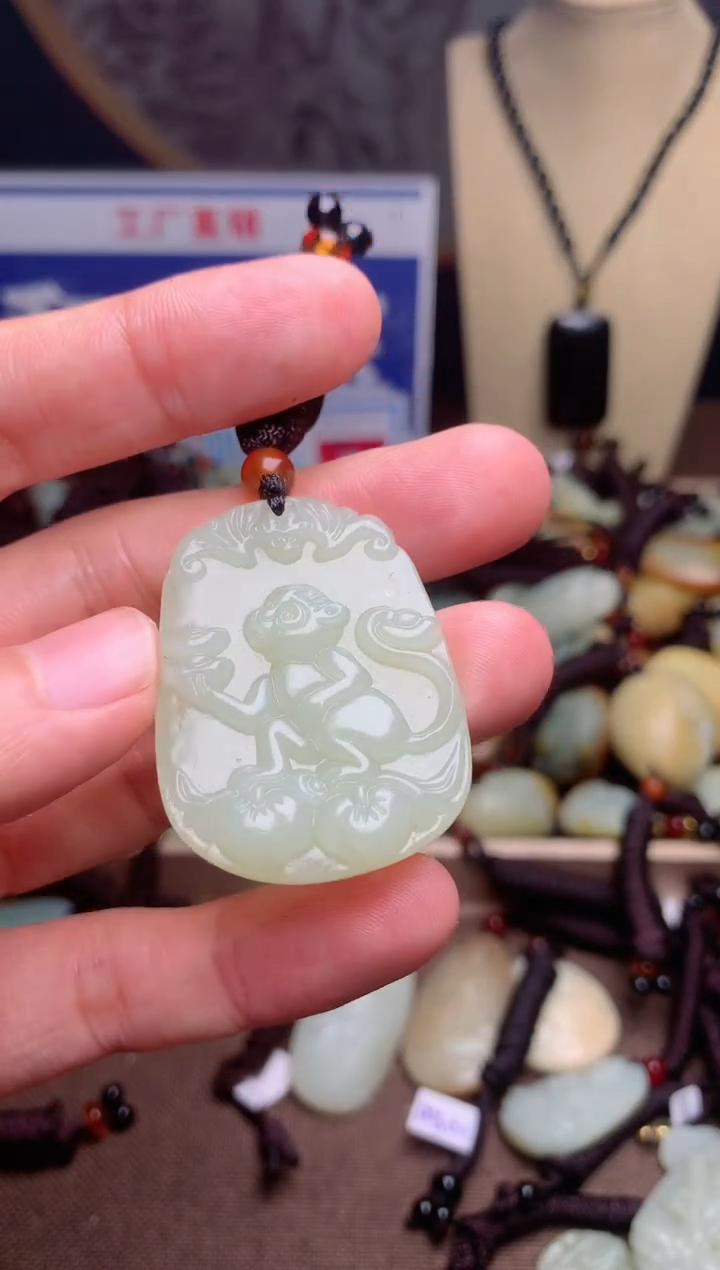 【闪购商品】和田玉颈饰未镶嵌1