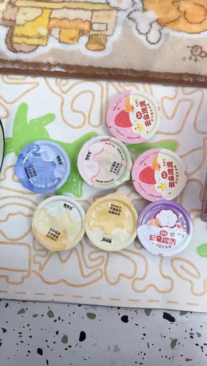 拓海29.9 四季餐盒口味混发*4杯+云朵泥泥*3杯