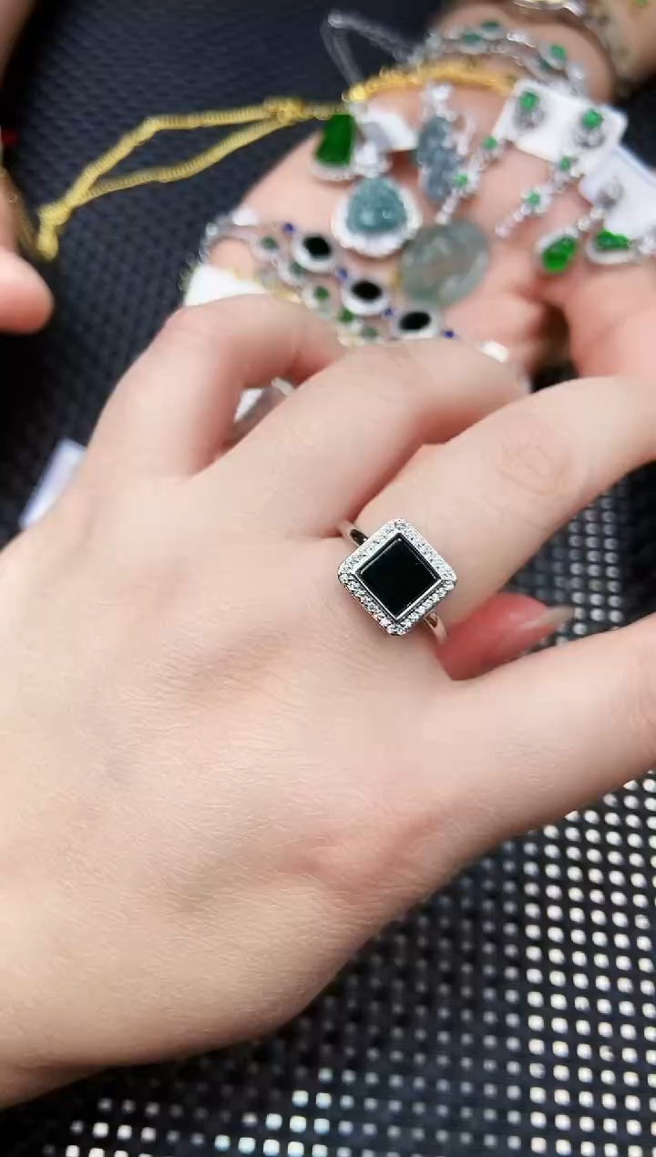 【闪购商品】翡翠戒指未镶嵌11111111