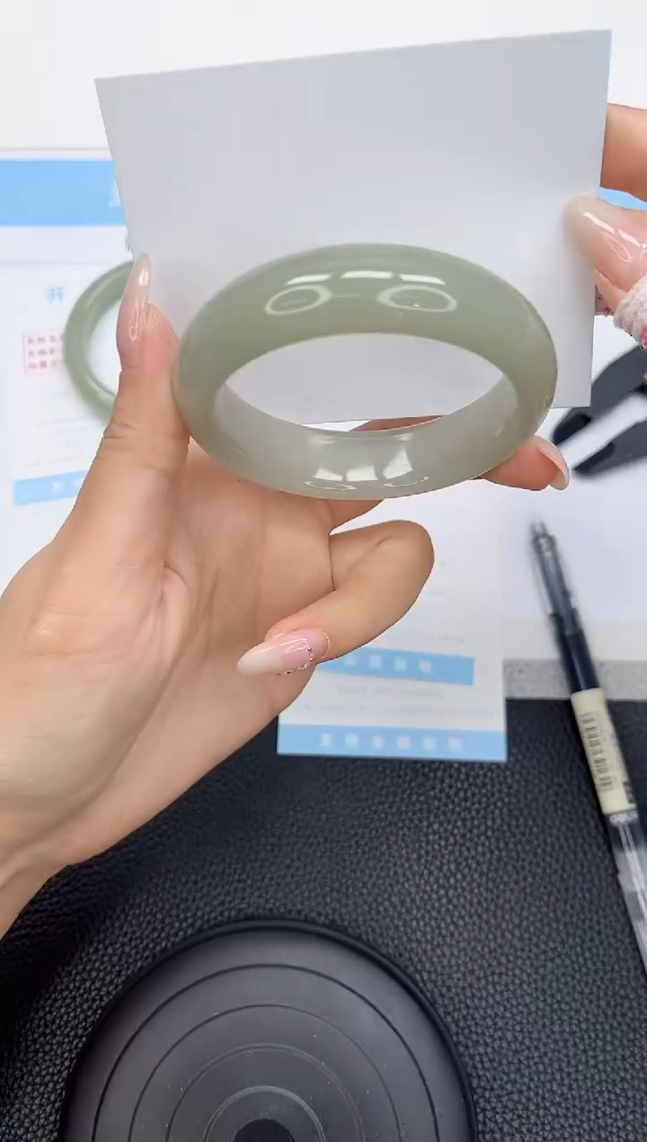 石英质玉手镯未镶嵌378-55