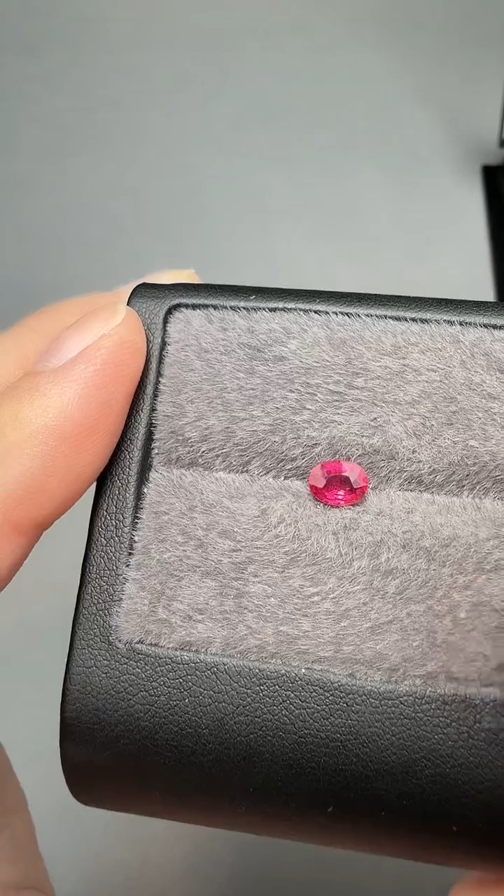 【闪购商品】碧玺卢比来未镶嵌0.66ct-A661-1p 