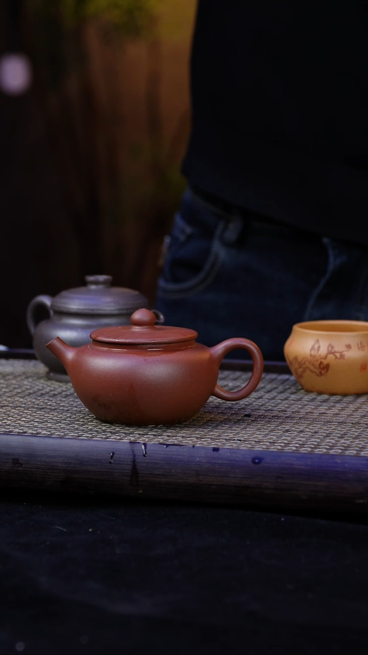 【闪购商品】紫砂茶壶紫泥-平盖圆珠【约160cc】