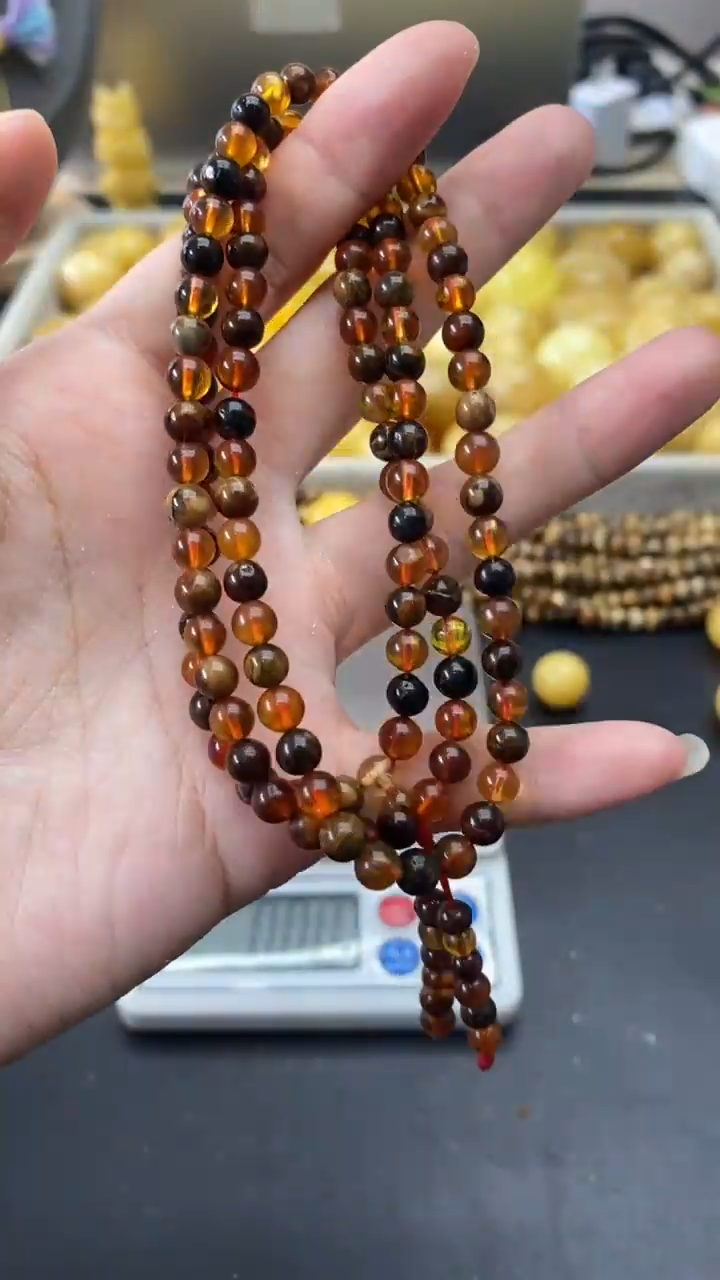 琥珀未镶嵌珠宝奇石1422