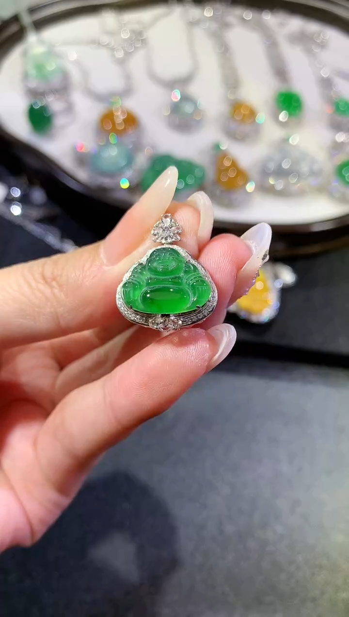 【闪购商品】翡翠吊坠(不含链)18K金镶嵌172无鉴赏多样性发货一件