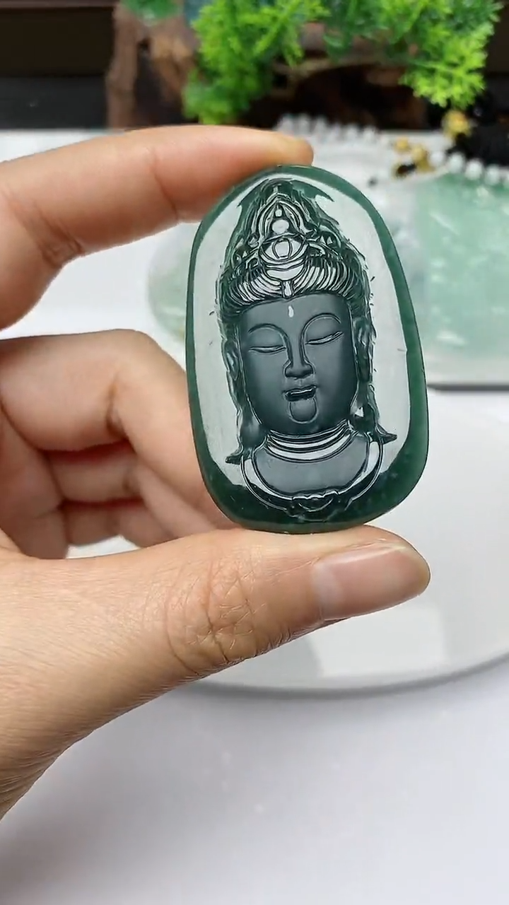 【闪购商品】翡翠颈饰未镶嵌        