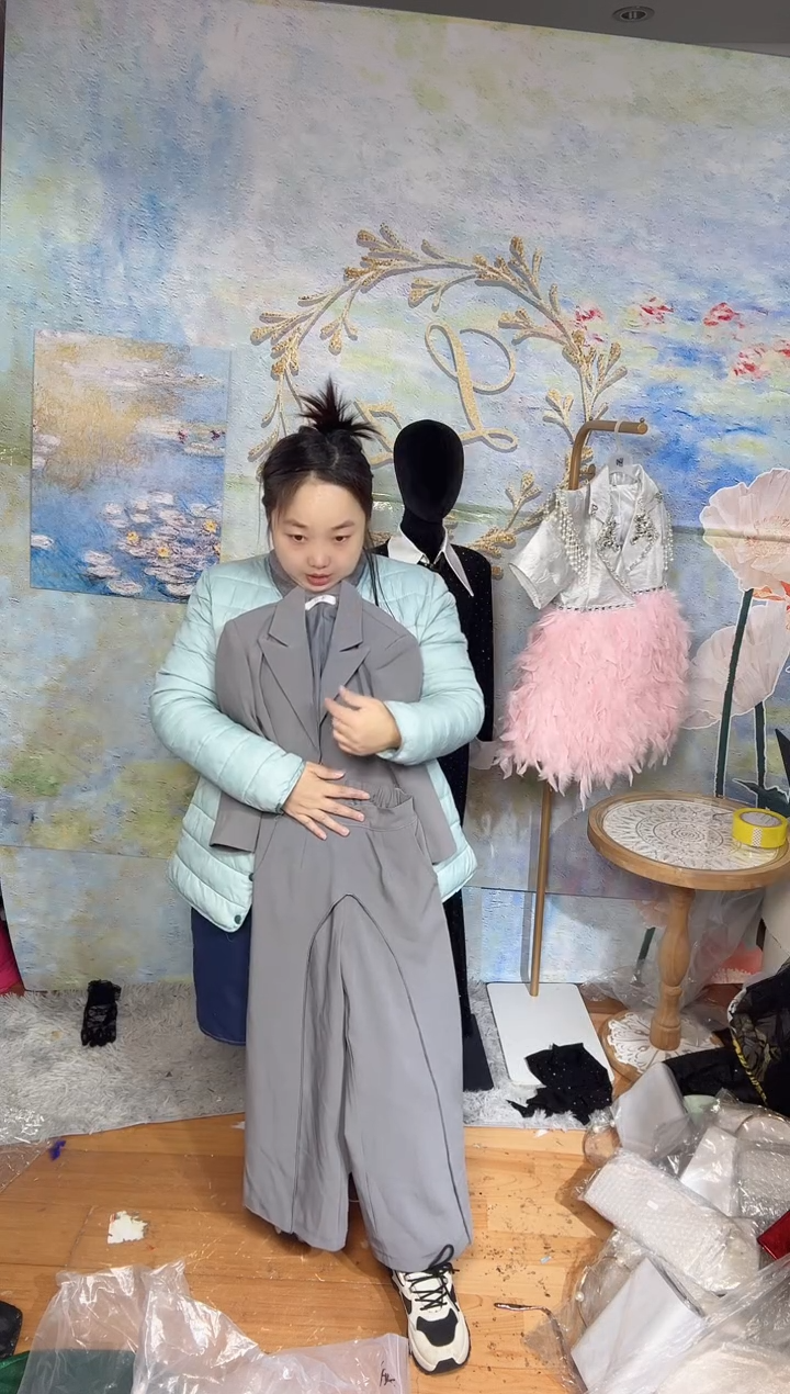 326  130码100米衣服