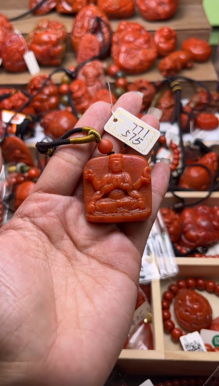 【闪购商品】南红玛瑙珠宝奇石未镶嵌771