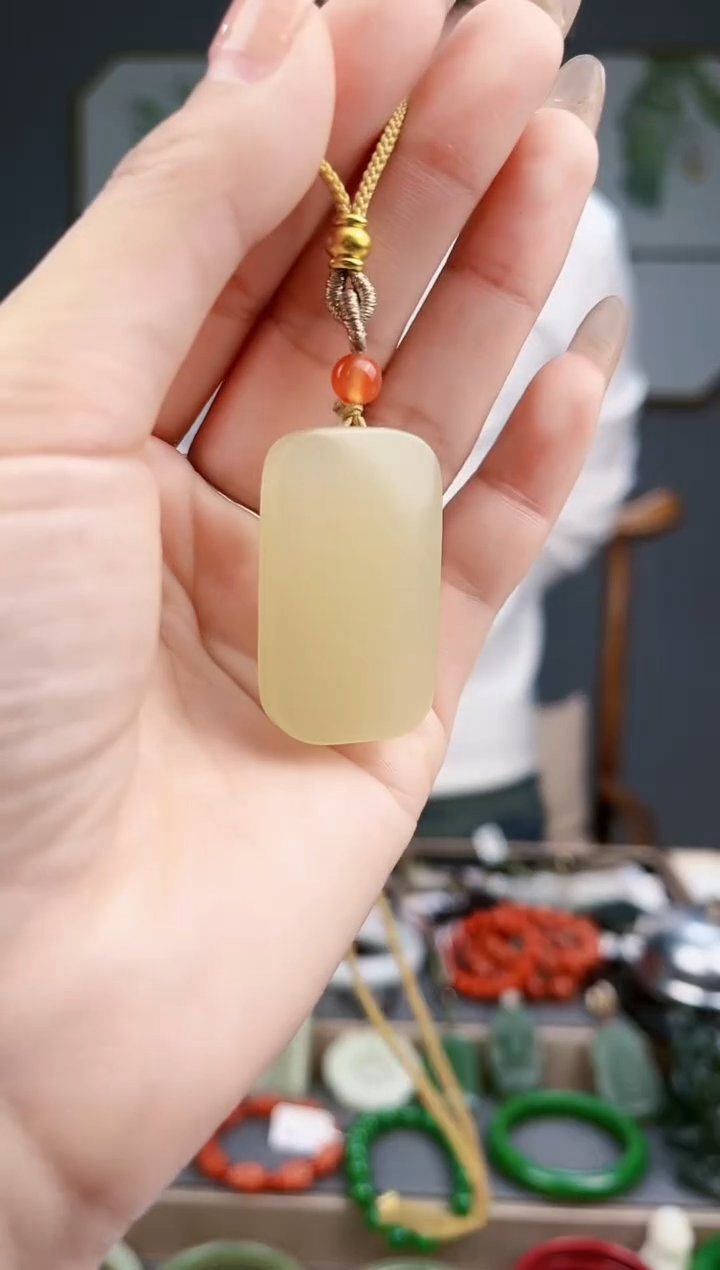 【闪购商品】和田玉颈饰未镶嵌AA多样性发货 拍一发一