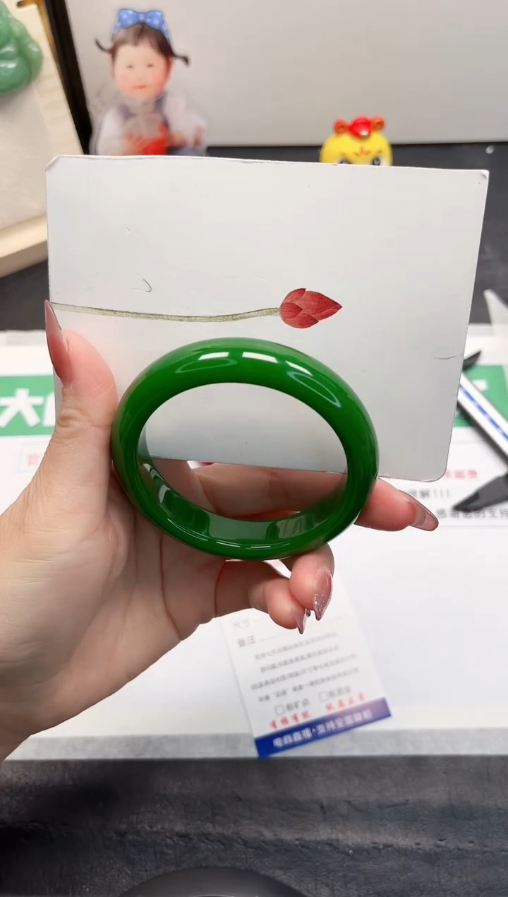 【闪购商品】石英质玉手镯未镶嵌102-58