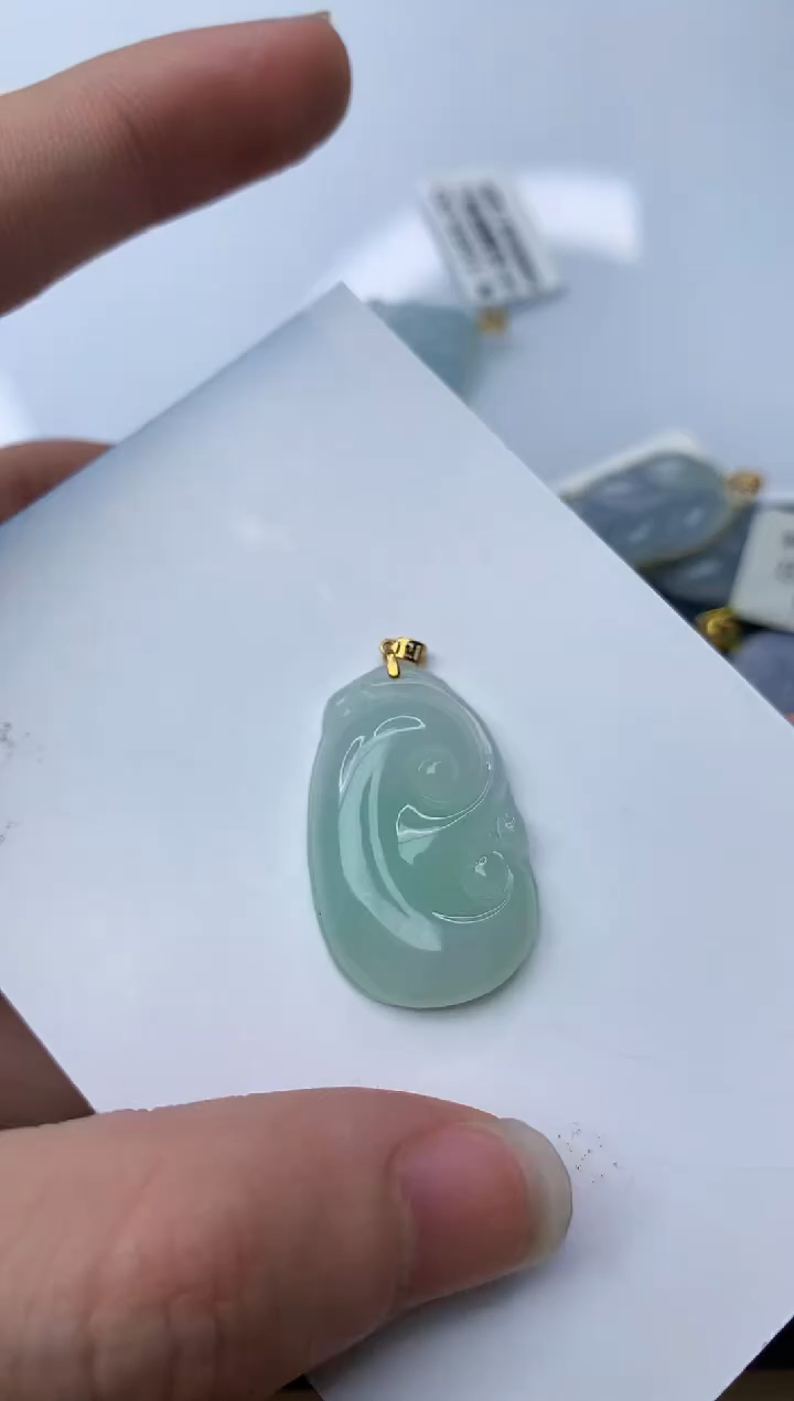 【闪购商品】翡翠颈饰18K金镶嵌59.........