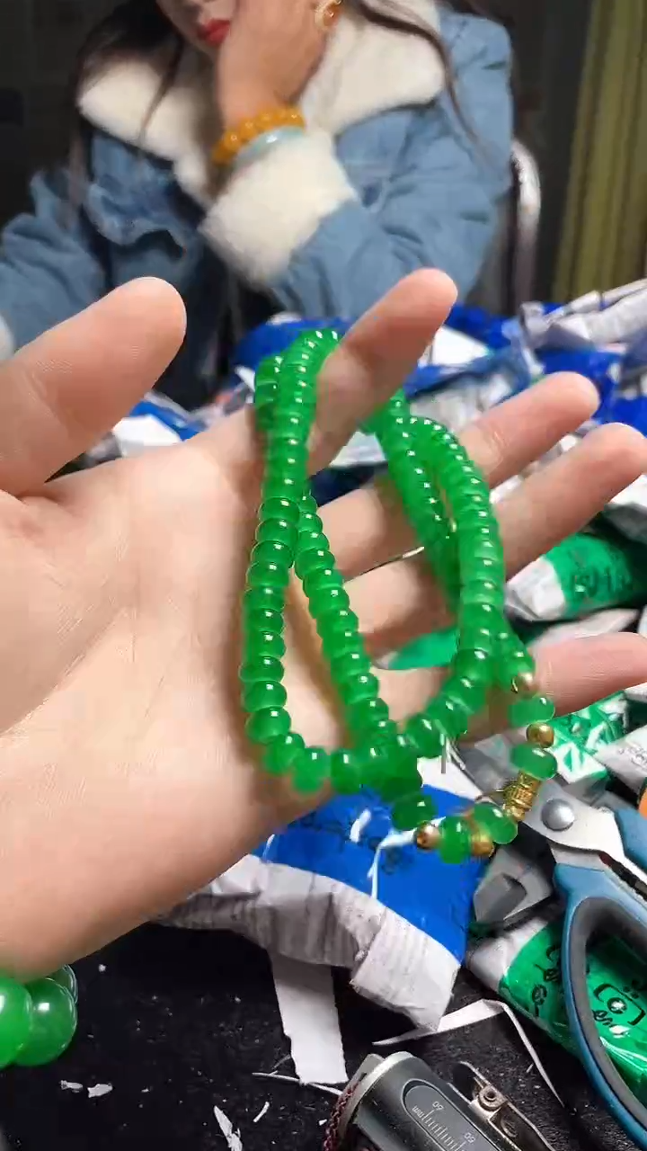 猛子收货精美珠链