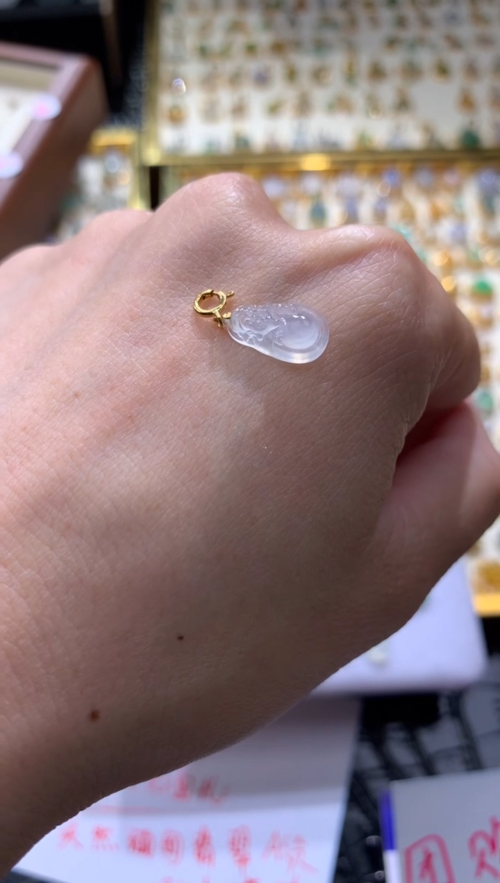 颈饰18K金镶嵌翡翠翡翠