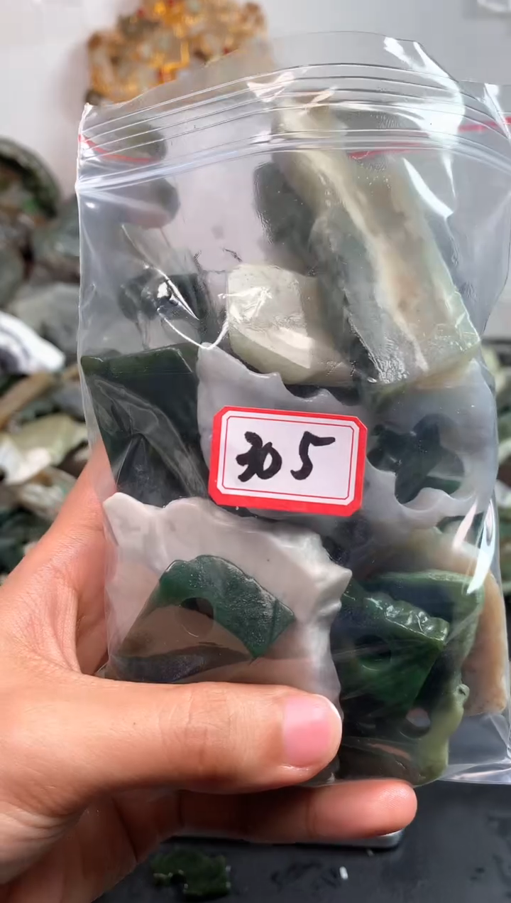 未镶嵌和田玉摆件305